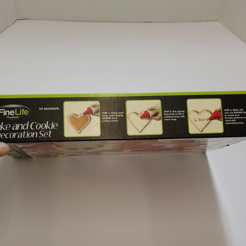 Fine Life Products Cake and Cookie Decoration Set 19 Pieces Red‎ White Black